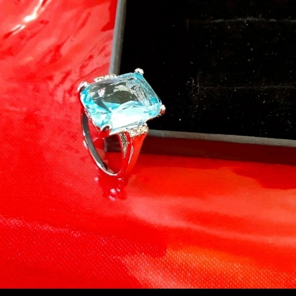 Ring aquamarine color - Picture 3 of 3